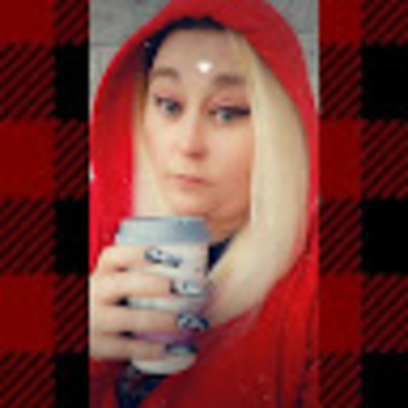 Meet your Posher, Shandi - Picture 1 of 1